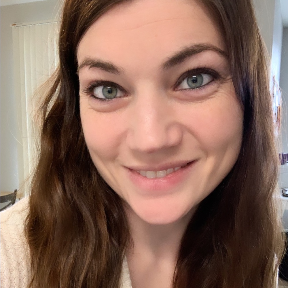 Meet your Posher, Kelli